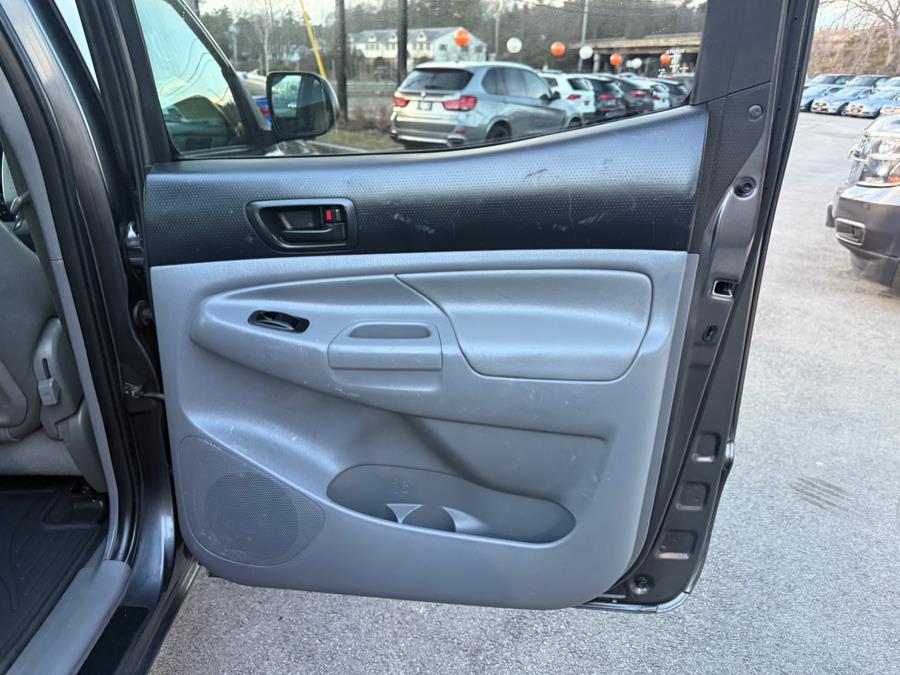 Vehicle image 20 of 37
