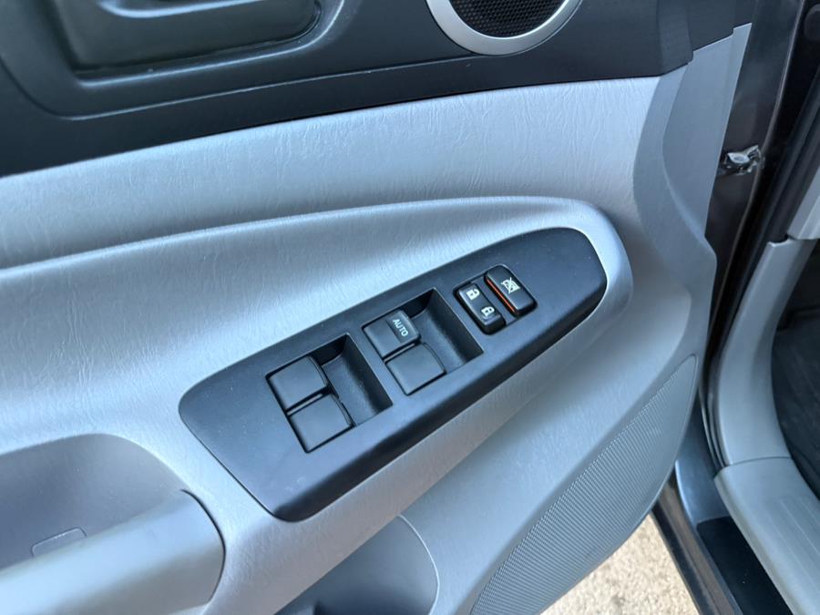 Vehicle image 30 of 37