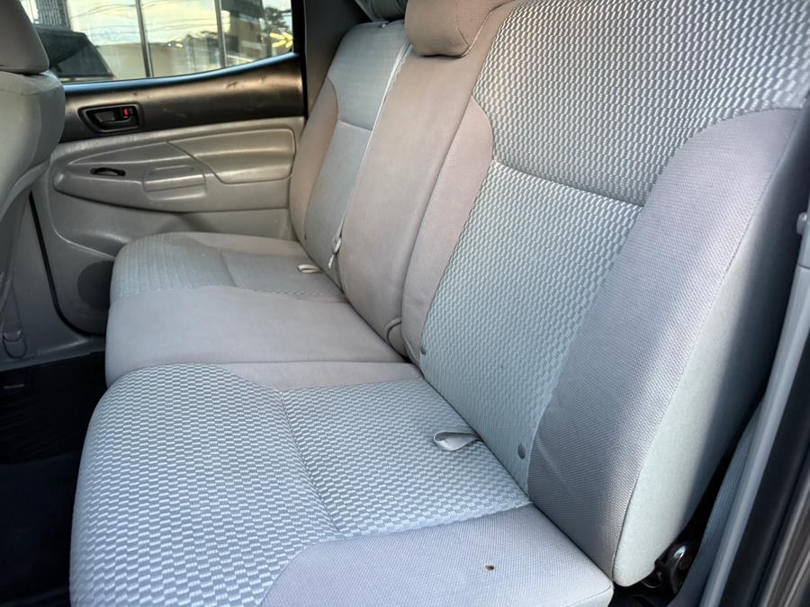 Vehicle image 27 of 37