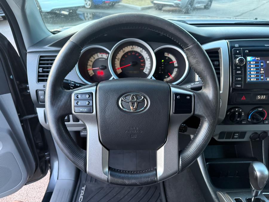 Vehicle image 32 of 37