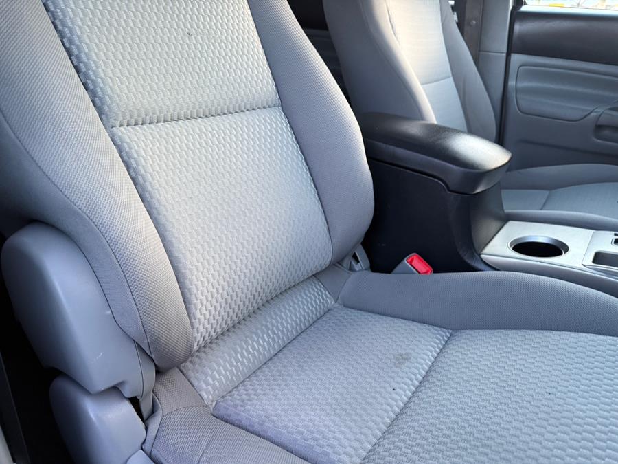 Vehicle image 18 of 37