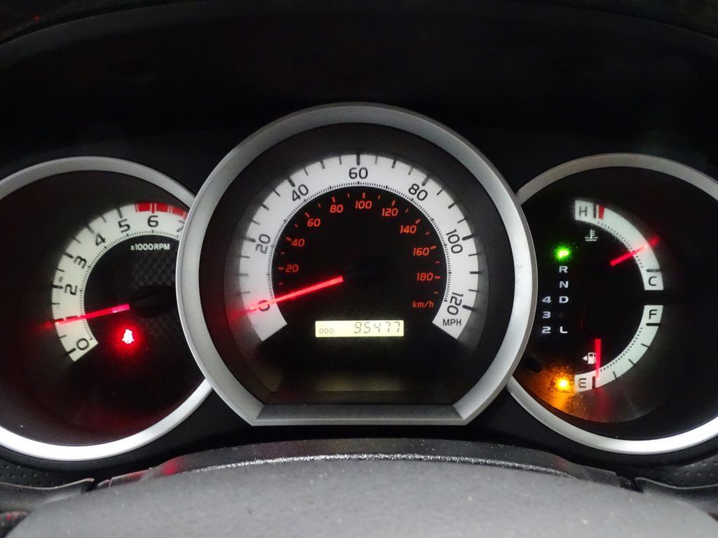 Vehicle image 19 of 34