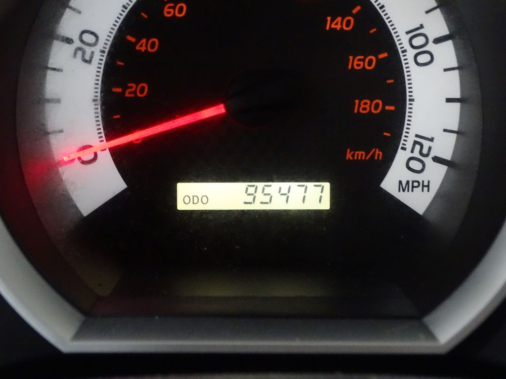 Vehicle image 27 of 34