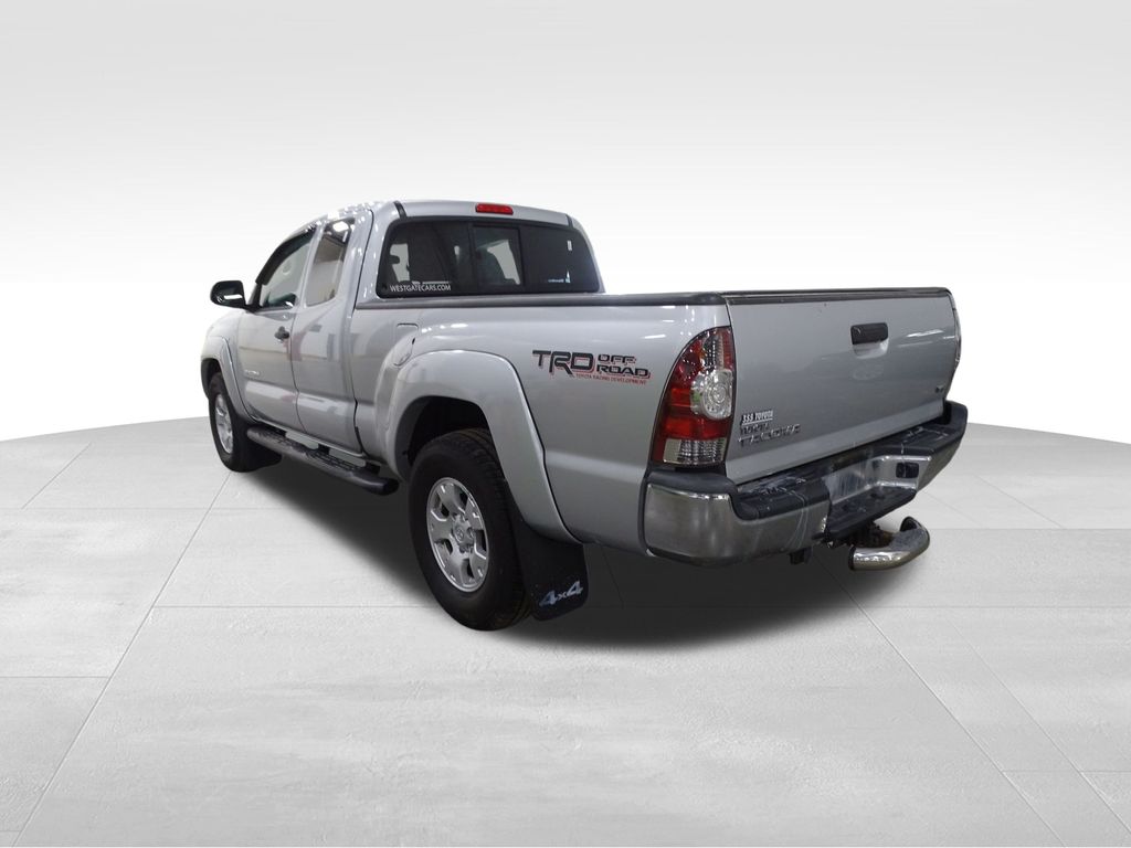 Vehicle image 6 of 34