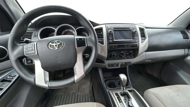 Vehicle image 21 of 31