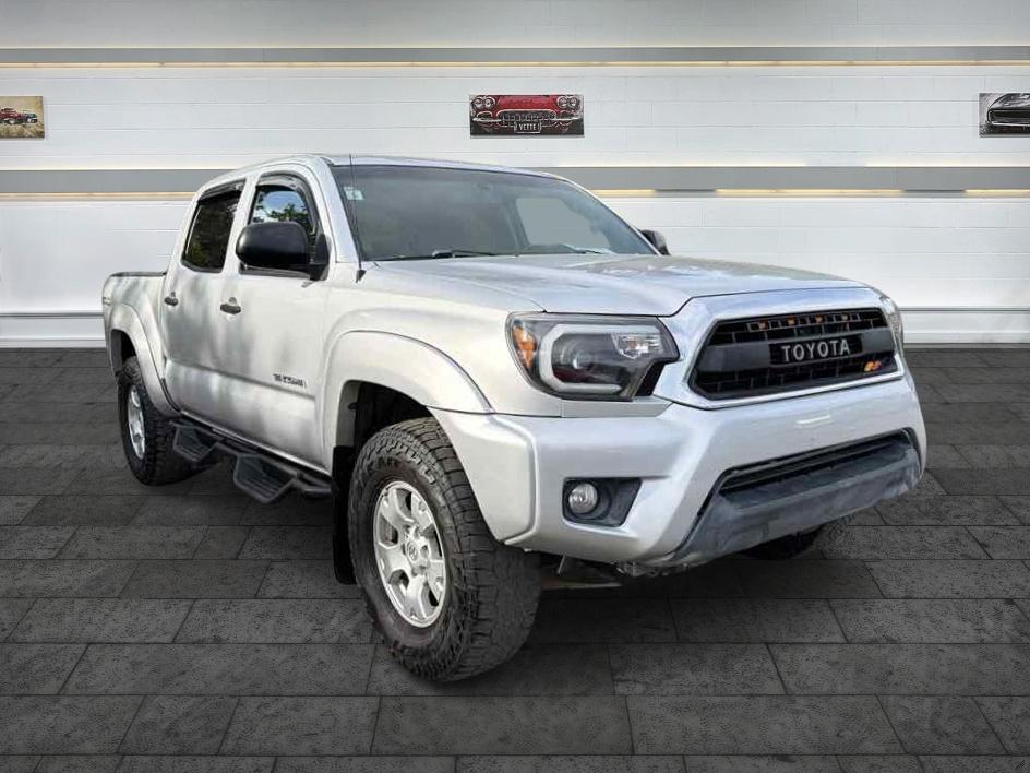 2013 Toyota Tacoma PreRunner Image 3 of 22