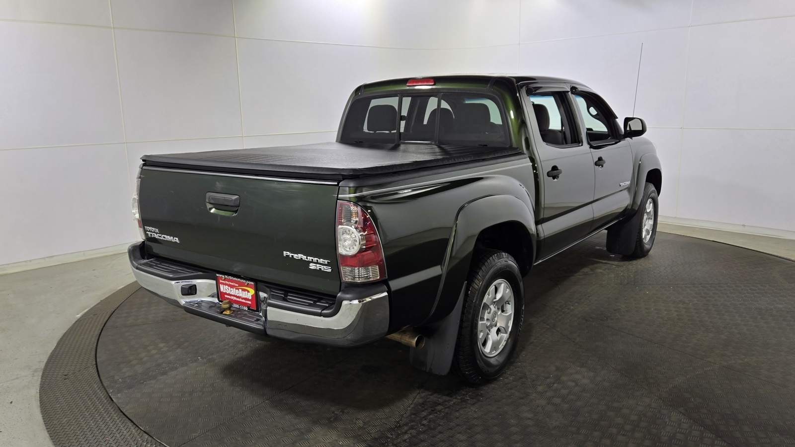 Vehicle image 5 of 40
