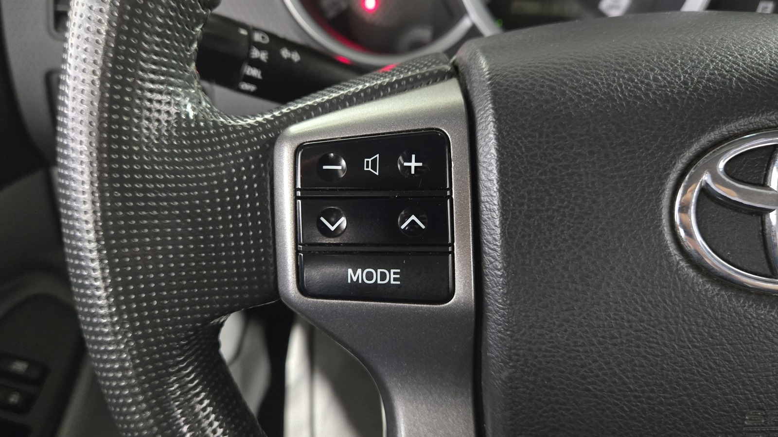 Vehicle image 12 of 40