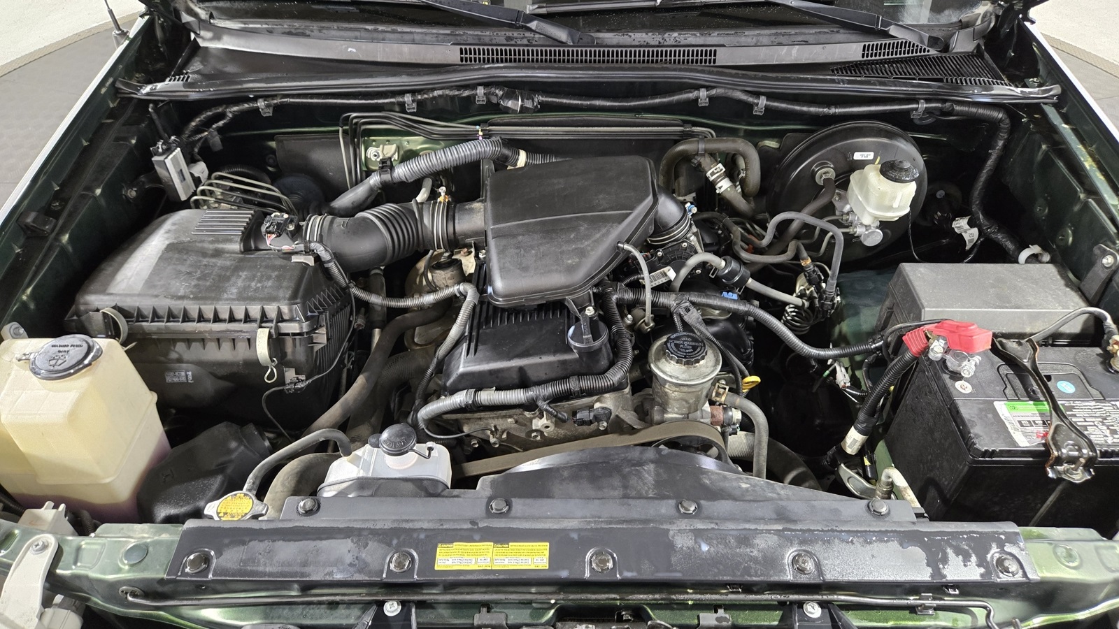 Vehicle image 32 of 40