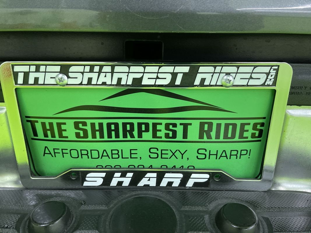 Vehicle image 12 of 28