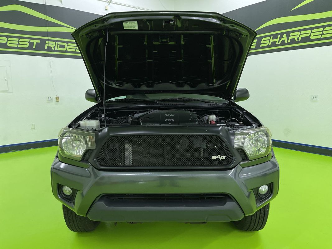 Vehicle image 9 of 28