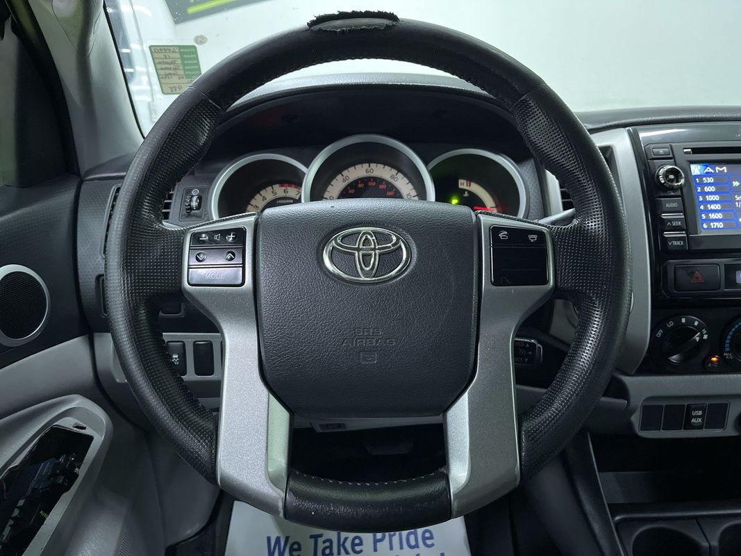 Vehicle image 19 of 28