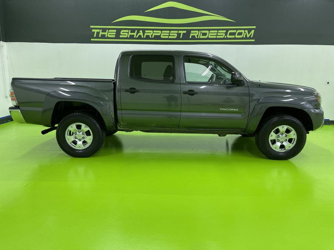 Vehicle image 6 of 28