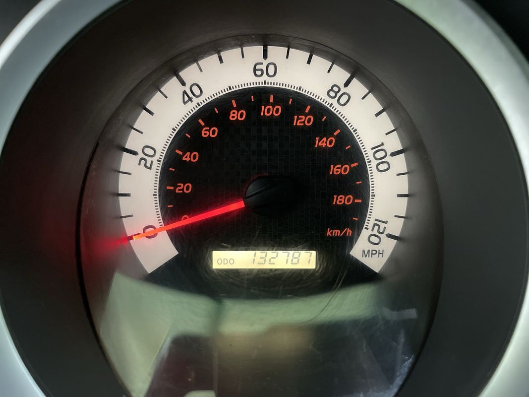 Vehicle image 18 of 28