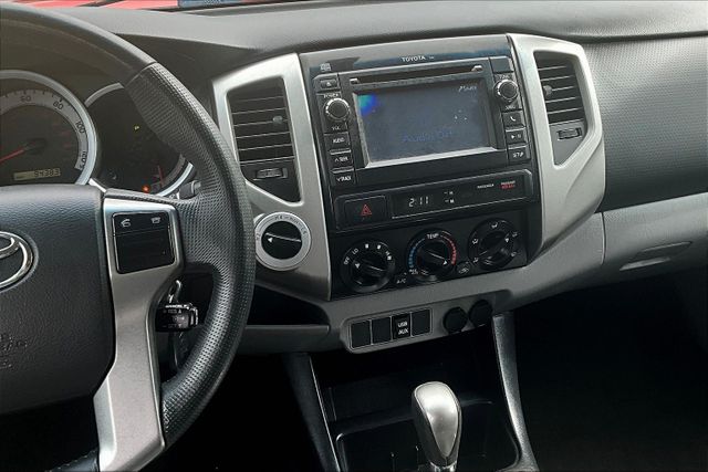 Vehicle image 8 of 34