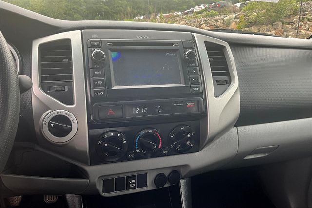 Vehicle image 31 of 34