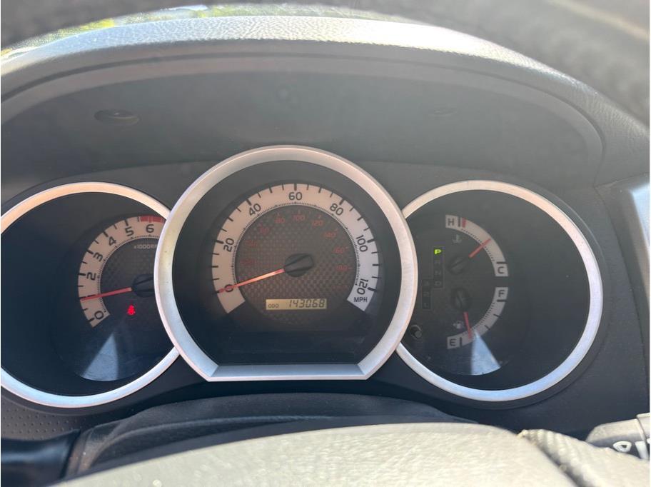 Vehicle image 14 of 19
