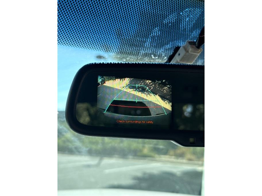 Vehicle image 18 of 19