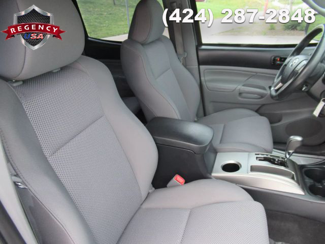 Vehicle image 17 of 61