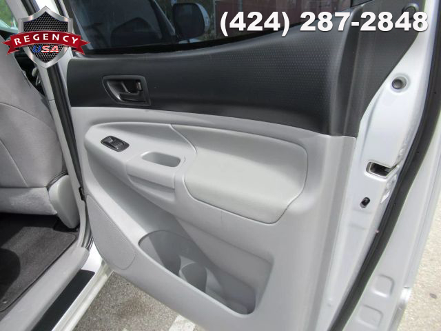 Vehicle image 40 of 61
