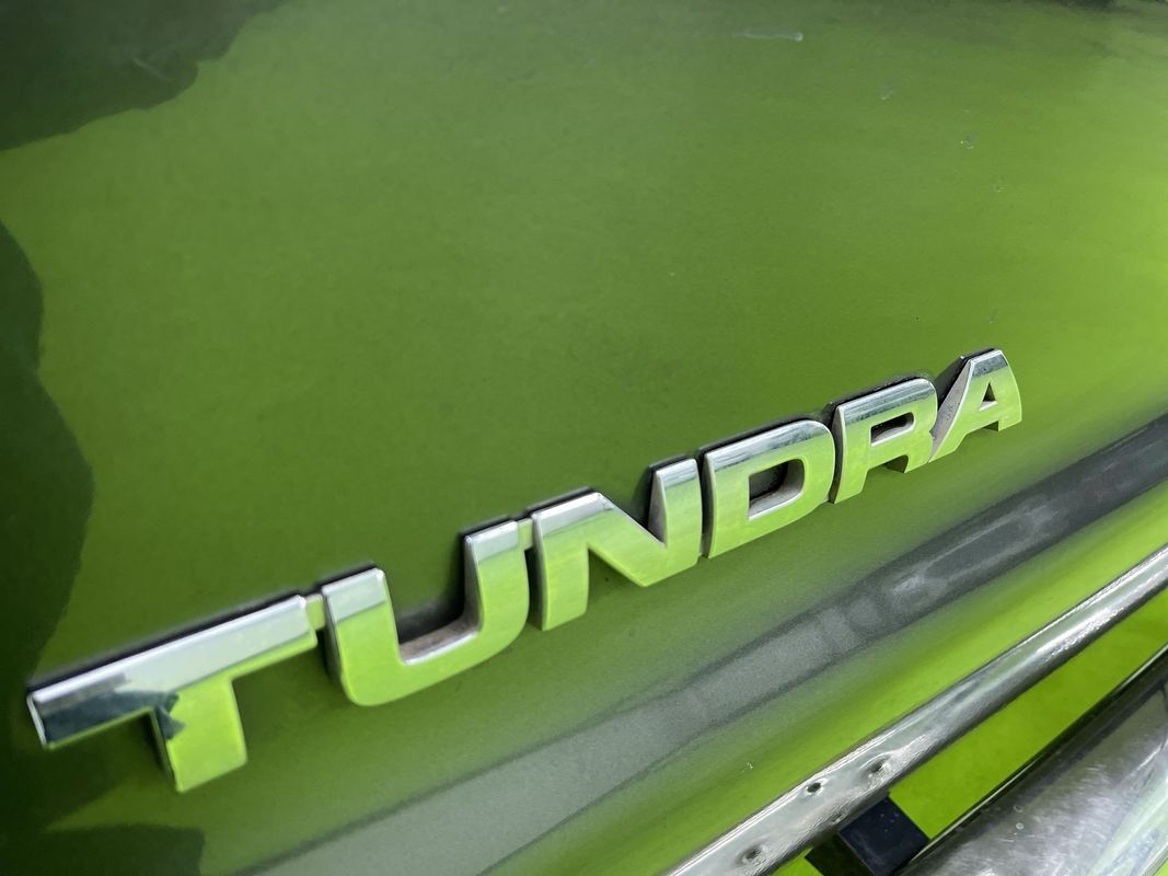 Vehicle image 13 of 27