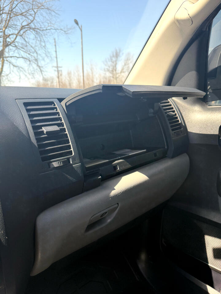 Vehicle image 38 of 41