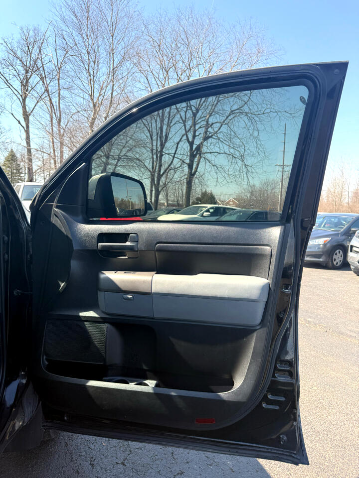 Vehicle image 27 of 41