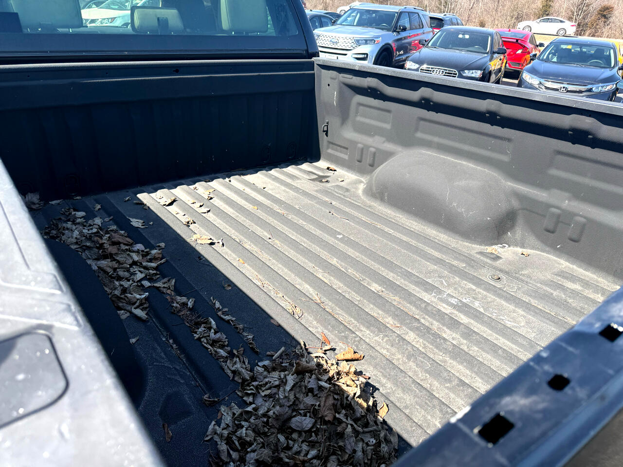 Vehicle image 24 of 41
