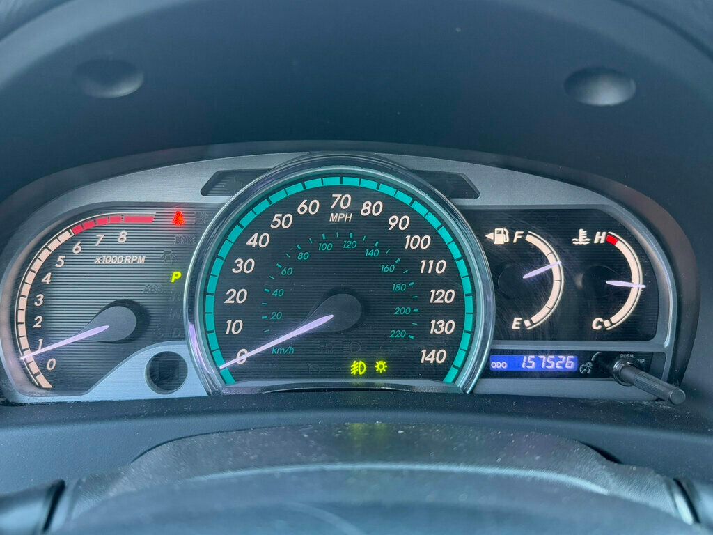 Vehicle image 21 of 46