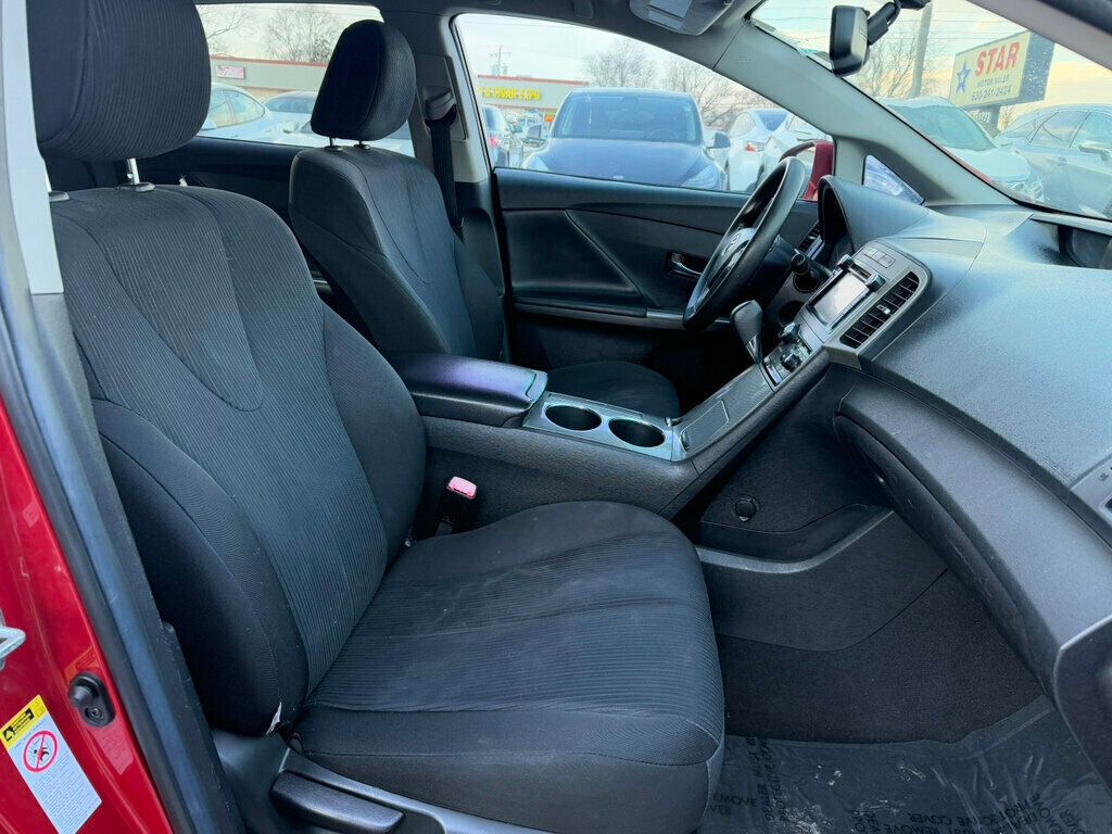 Vehicle image 13 of 46