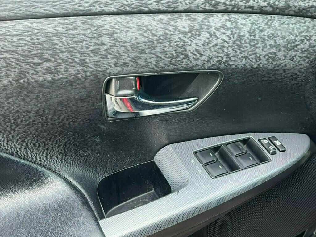 Vehicle image 36 of 46