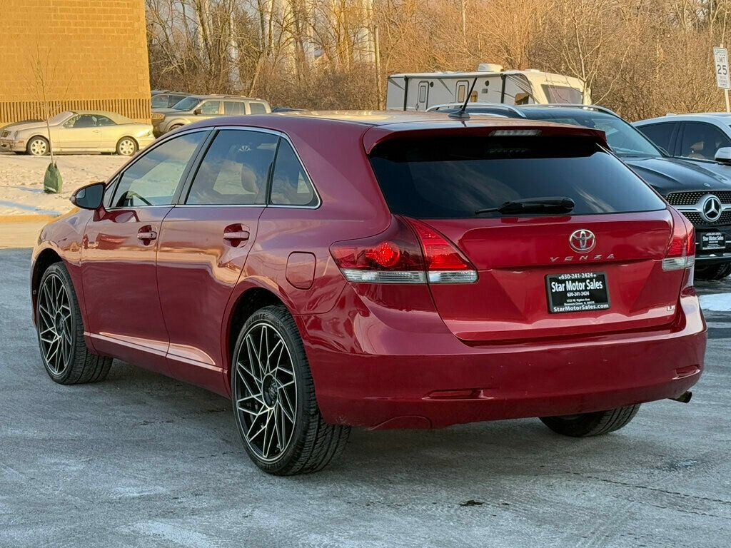 Vehicle image 8 of 46
