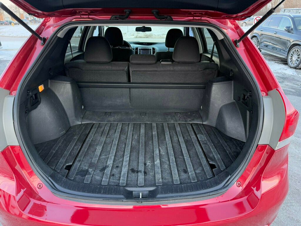 Vehicle image 24 of 46