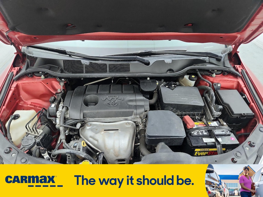 Vehicle image 9 of 30
