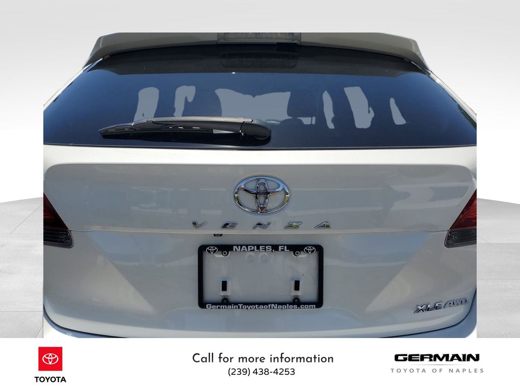 Vehicle image 7 of 35