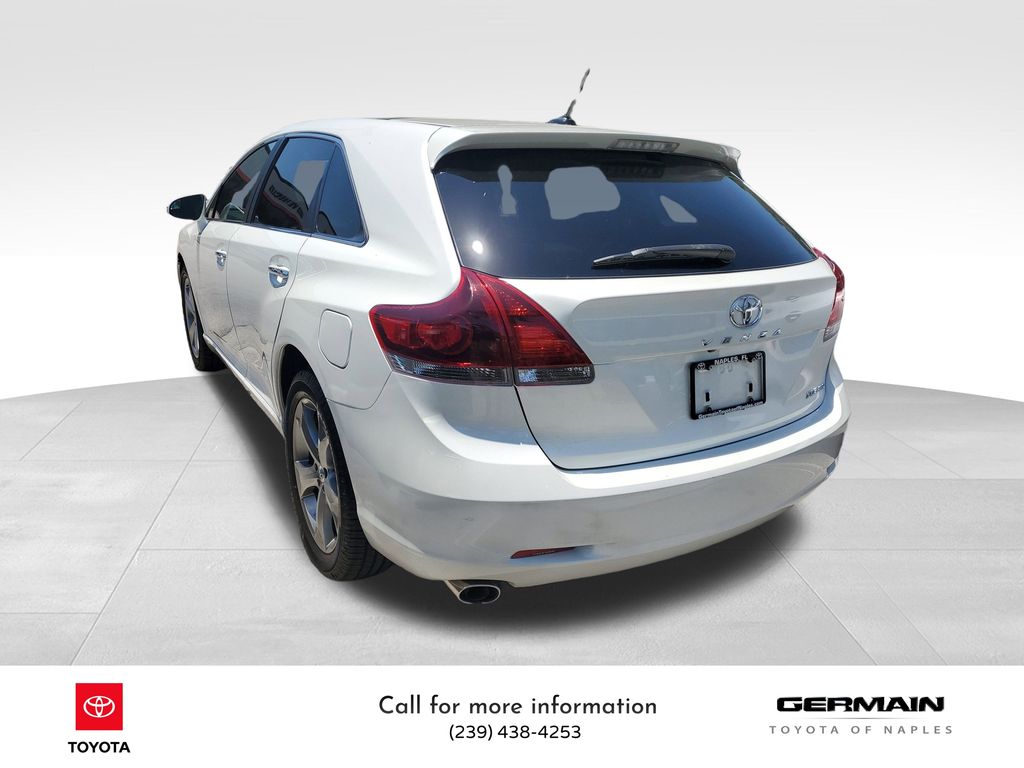 Vehicle image 8 of 35