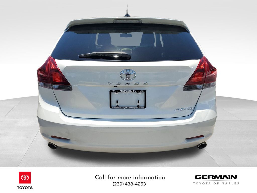 Vehicle image 6 of 35
