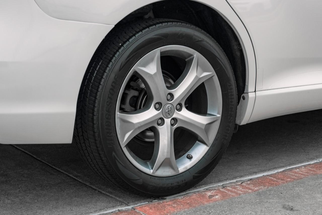 Vehicle image 46 of 51