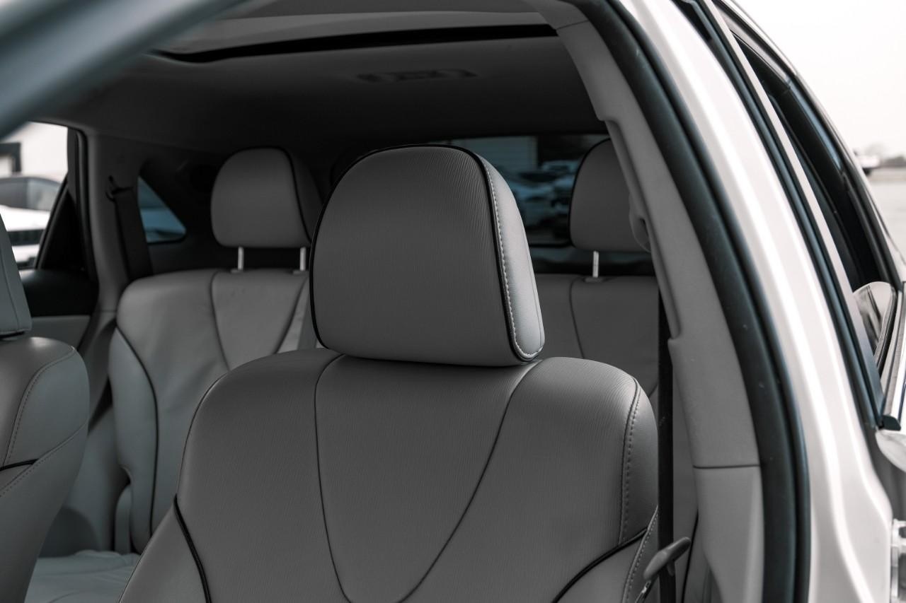 Vehicle image 25 of 51