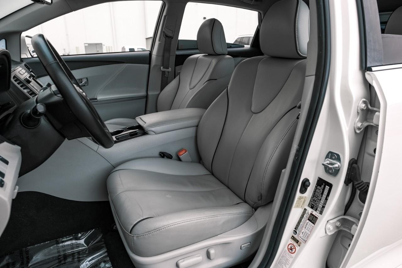 Vehicle image 11 of 51