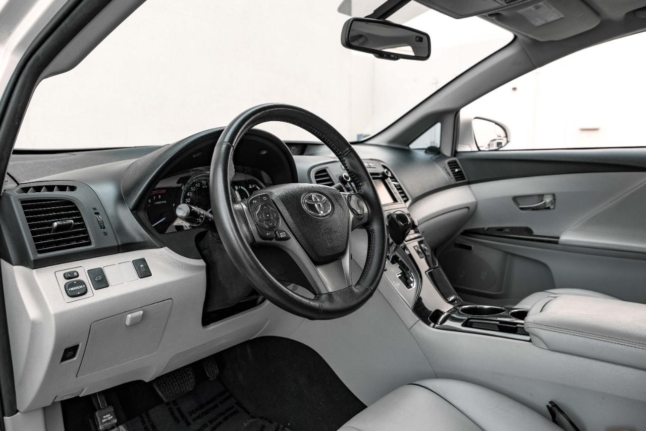 Vehicle image 9 of 51