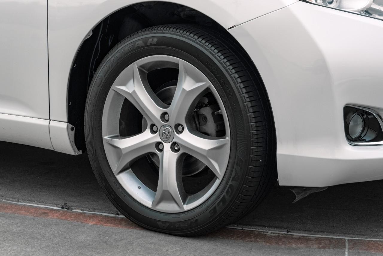 Vehicle image 47 of 51