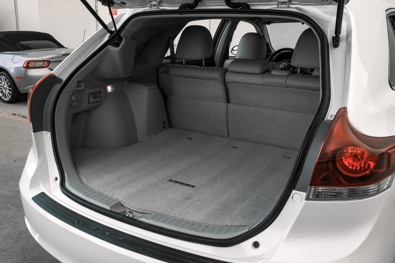 Vehicle image 44 of 51