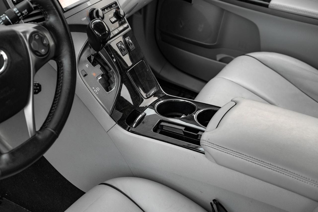 Vehicle image 22 of 51