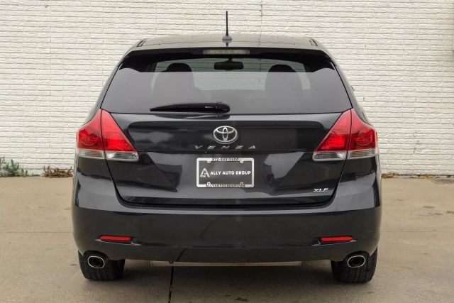 Vehicle image 5 of 56