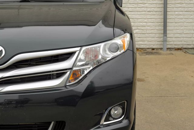 Vehicle image 43 of 56