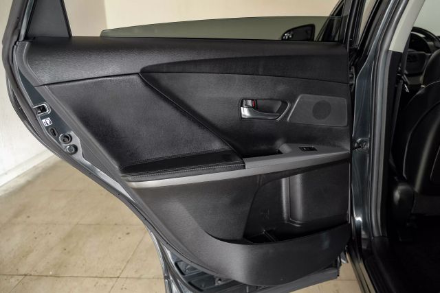Vehicle image 41 of 56