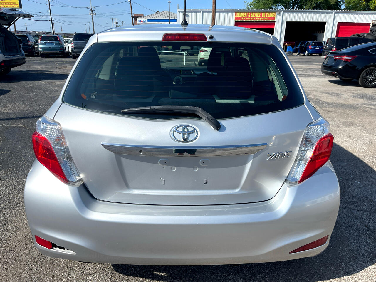 Vehicle image 4 of 18