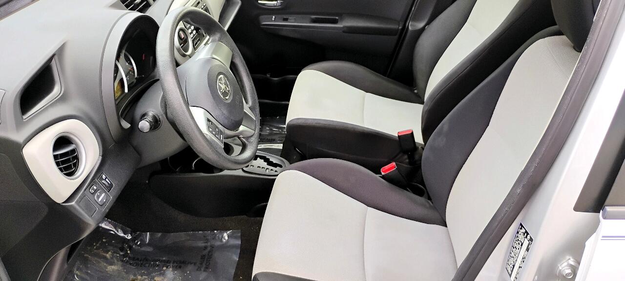 Vehicle image 6 of 19