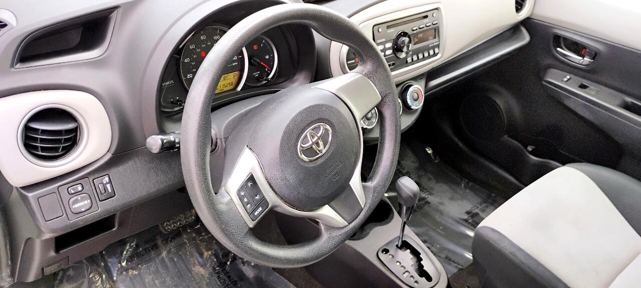 Vehicle image 11 of 19